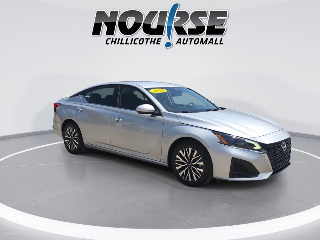 Used 2023 Nissan Altima 2.5 SV Sedan