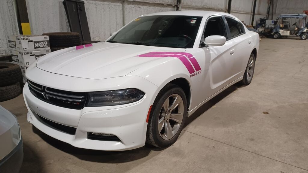 Used 2015 Dodge Charger SXT Sedan