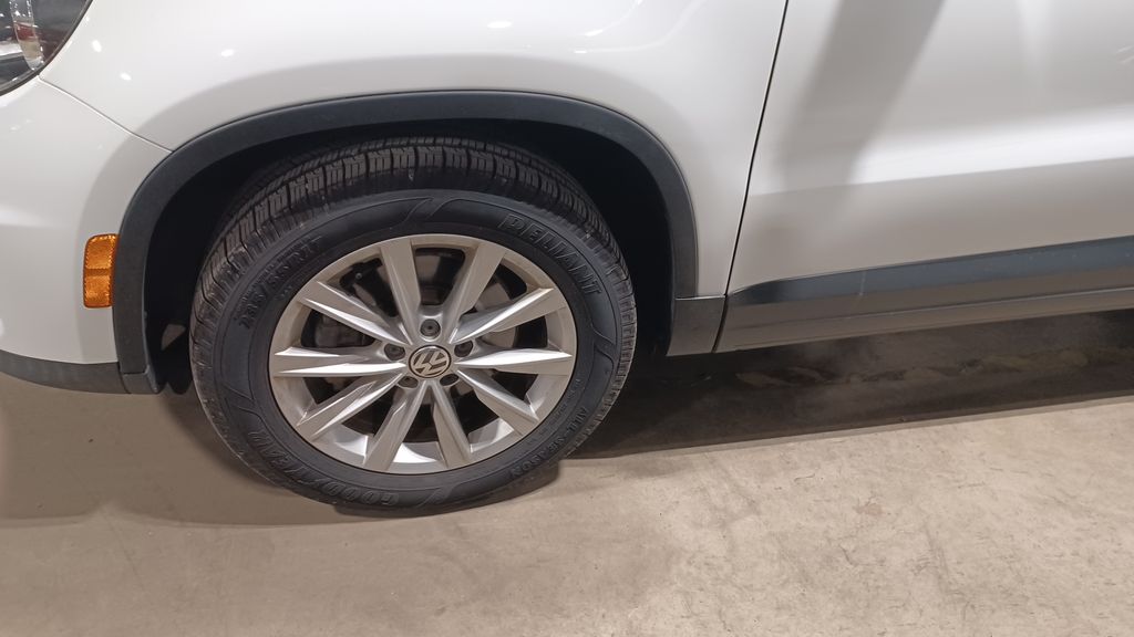 2018 Volkswagen Tiguan Limited photo 4