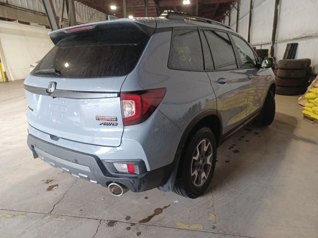 2022 Honda Passport TrailSport photo 2