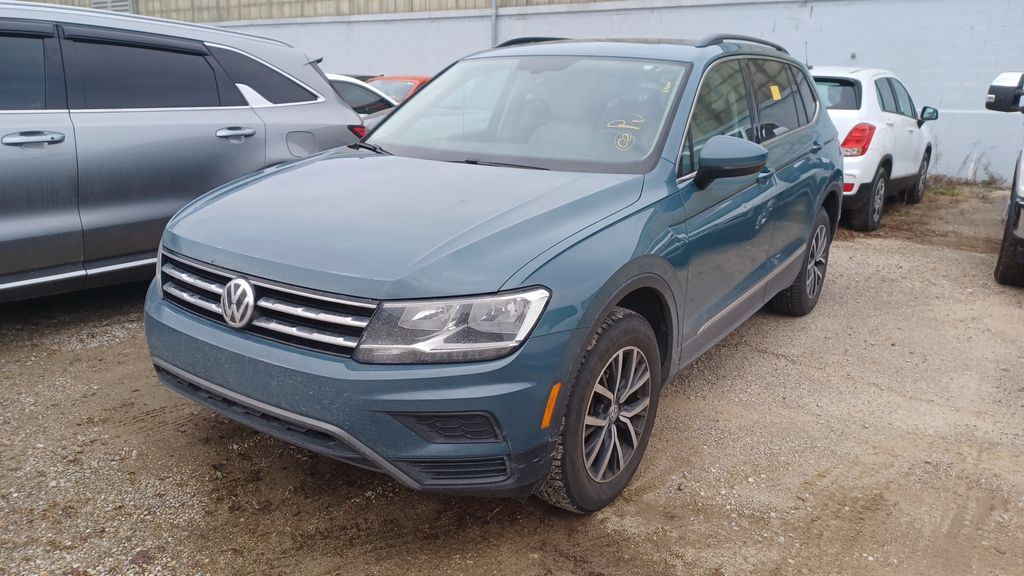 2020 Volkswagen Tiguan SE's photo