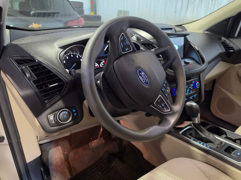 Used 2017 Ford Escape SE SUV