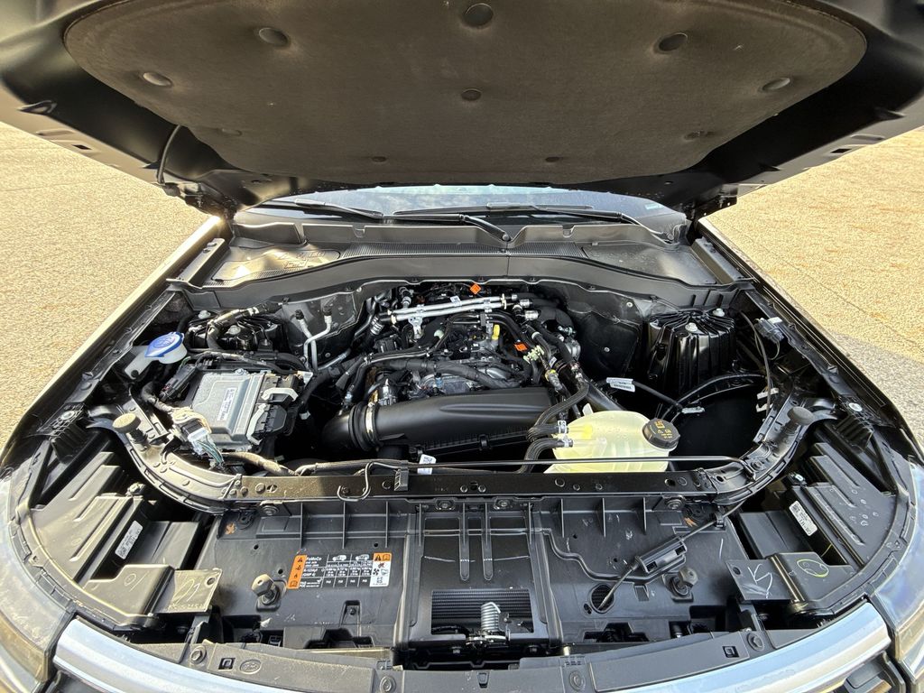 2026 Ford Explorer Active - Photo 18