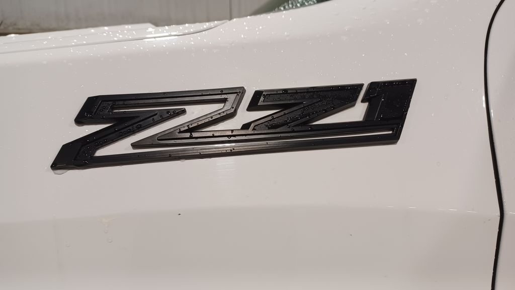 2020 Chevrolet Silverado 1500 RST photo 3