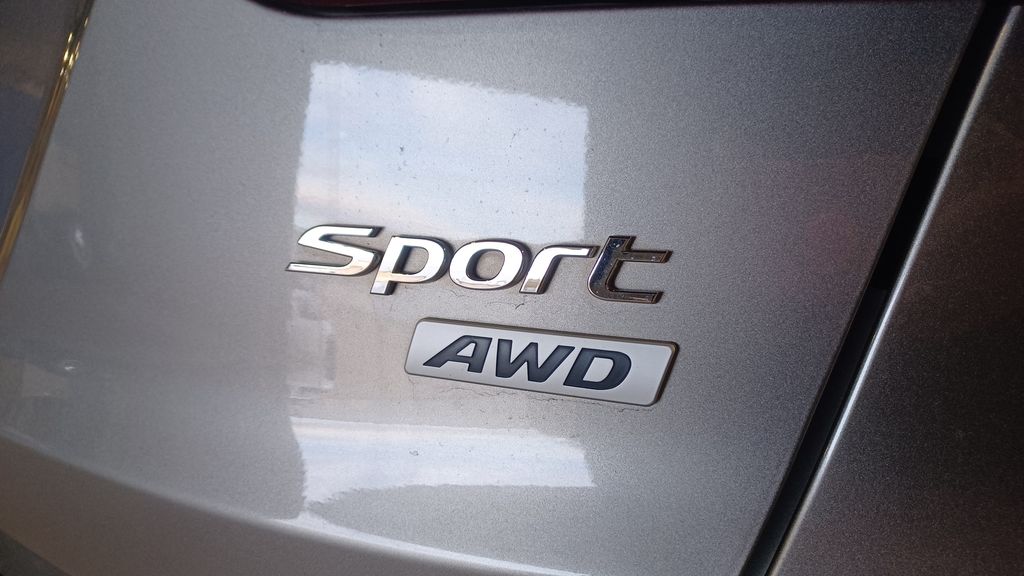 2018 Hyundai Santa Fe Sport Base photo 2