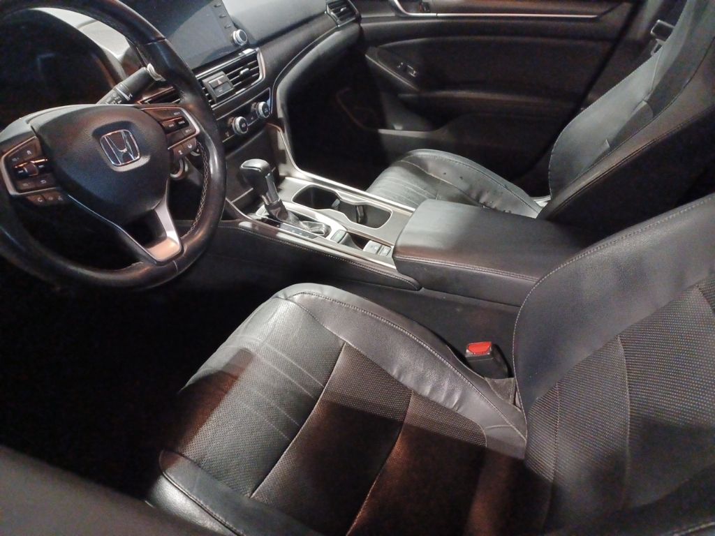 2018 Honda Accord EX-L photo 3