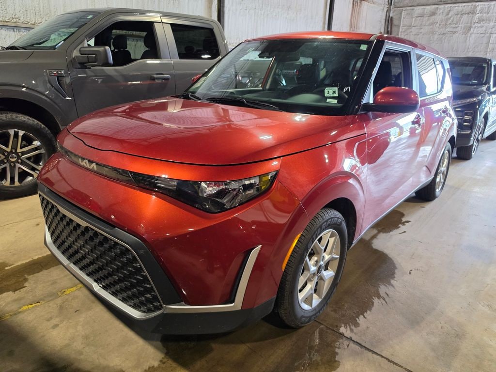 Used 2024 Kia Soul LX Hatchback