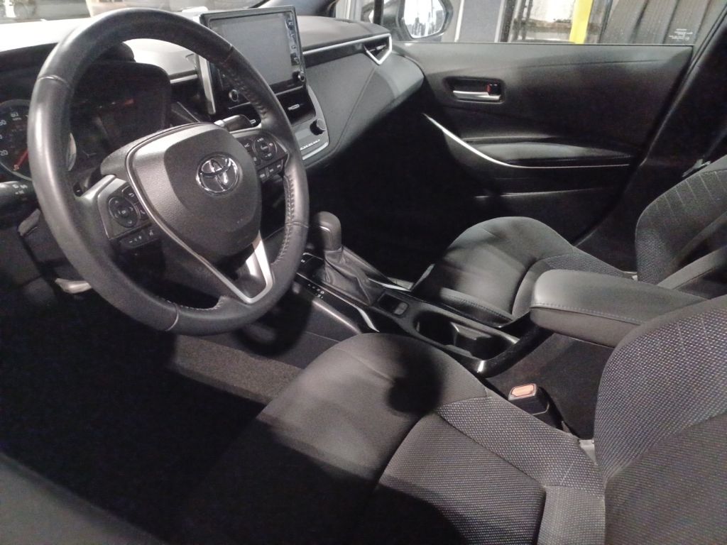 2021 Toyota Corolla SE photo 3