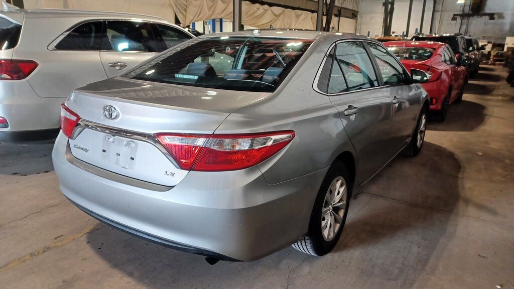 Used 2016 Toyota Camry LE Sedan