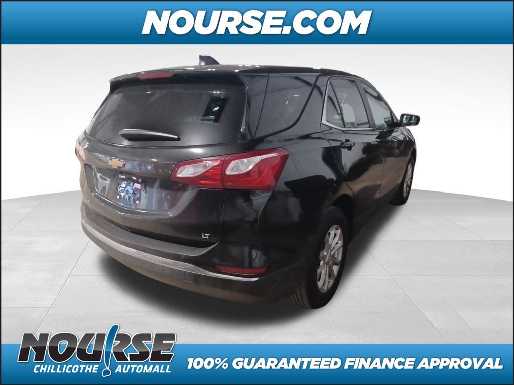 2021 Chevrolet Equinox LT photo 2