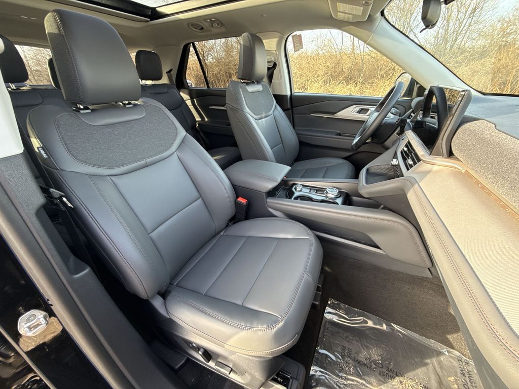 2026 Ford Explorer Active - Photo 27