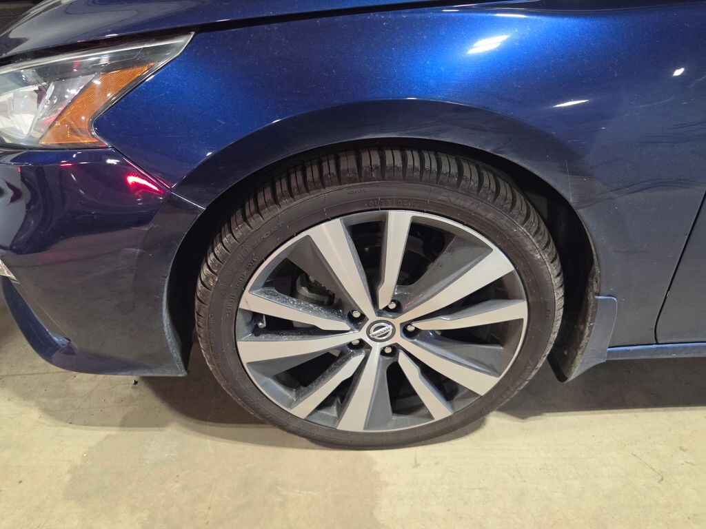 Used 2021 Nissan Altima 2.5 SR Sedan
