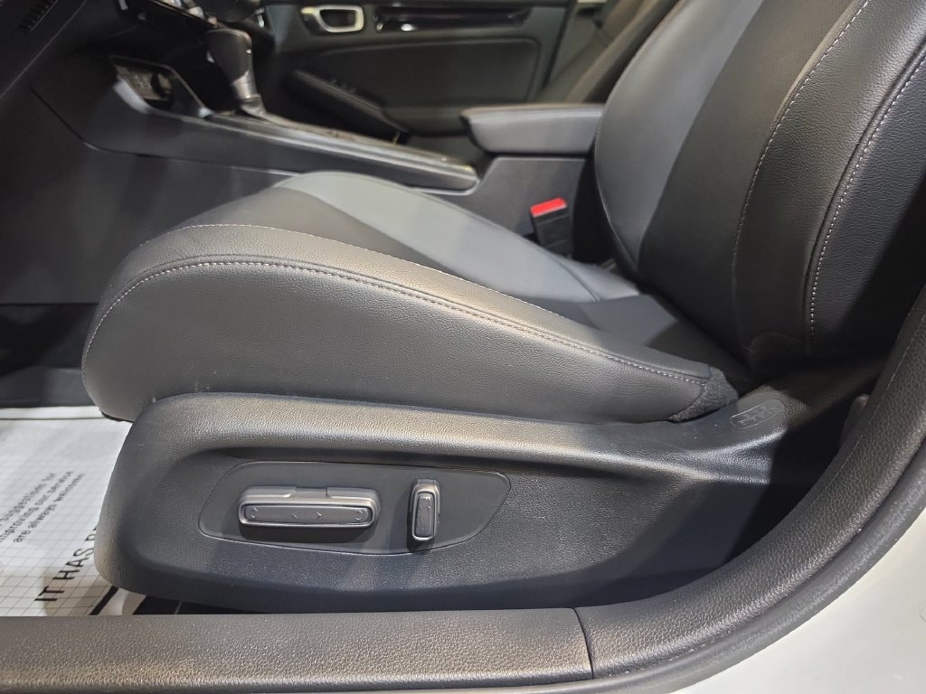 2024 Honda Civic Touring - Photo 14