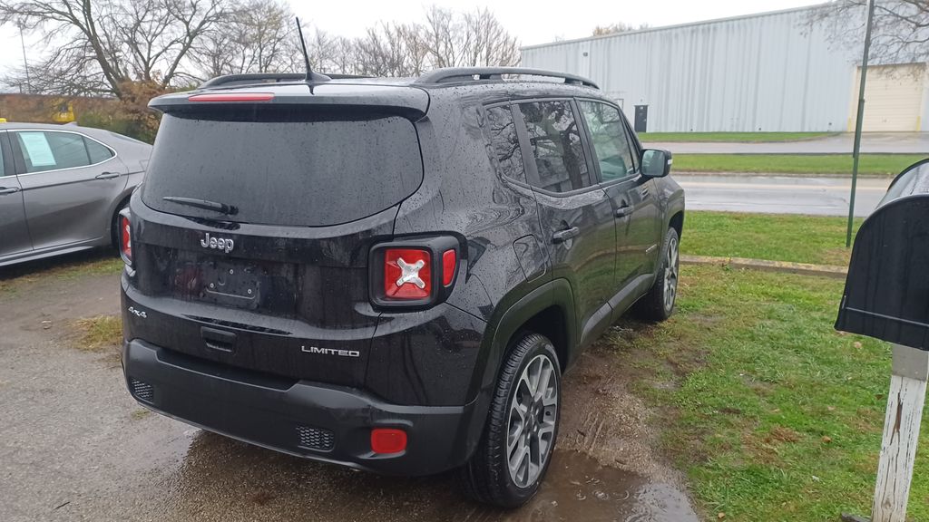 2022 Jeep Renegade Limited photo 2