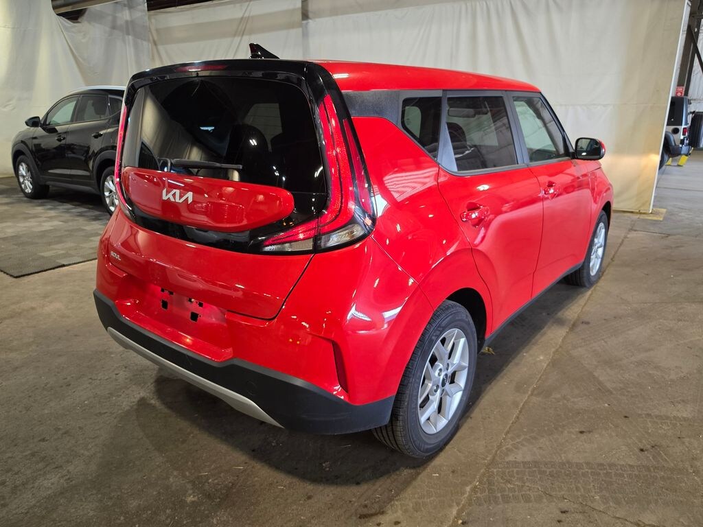 Used 2024 Kia Soul LX Hatchback