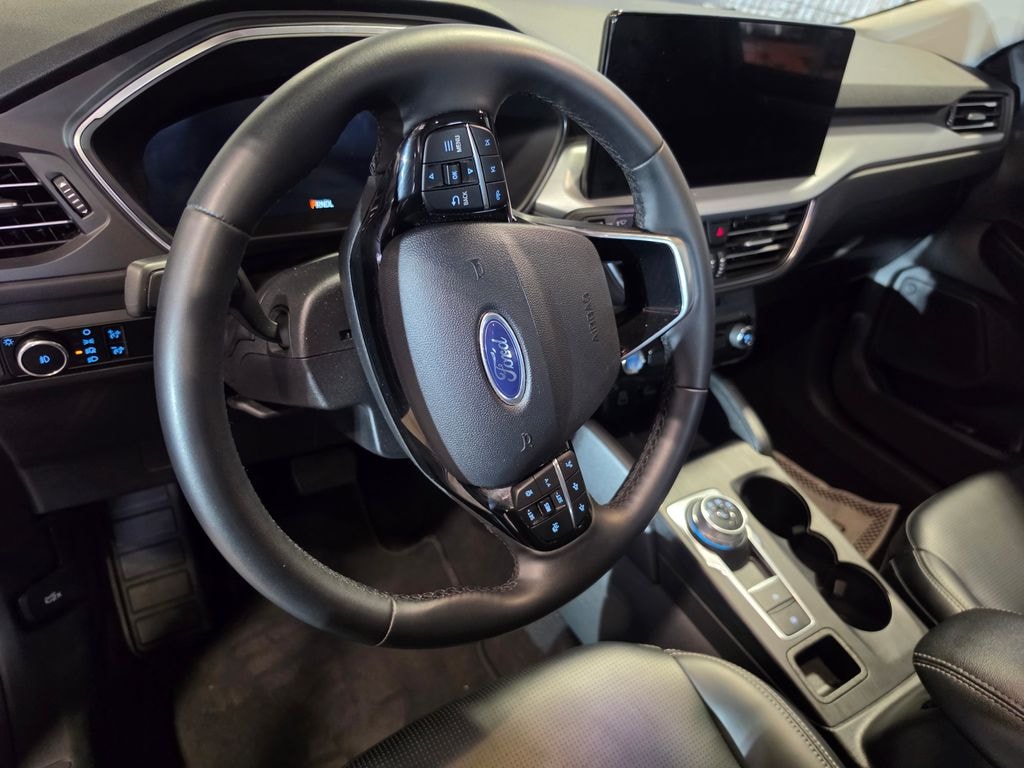 Used 2025 Ford Escape Platinum SUV