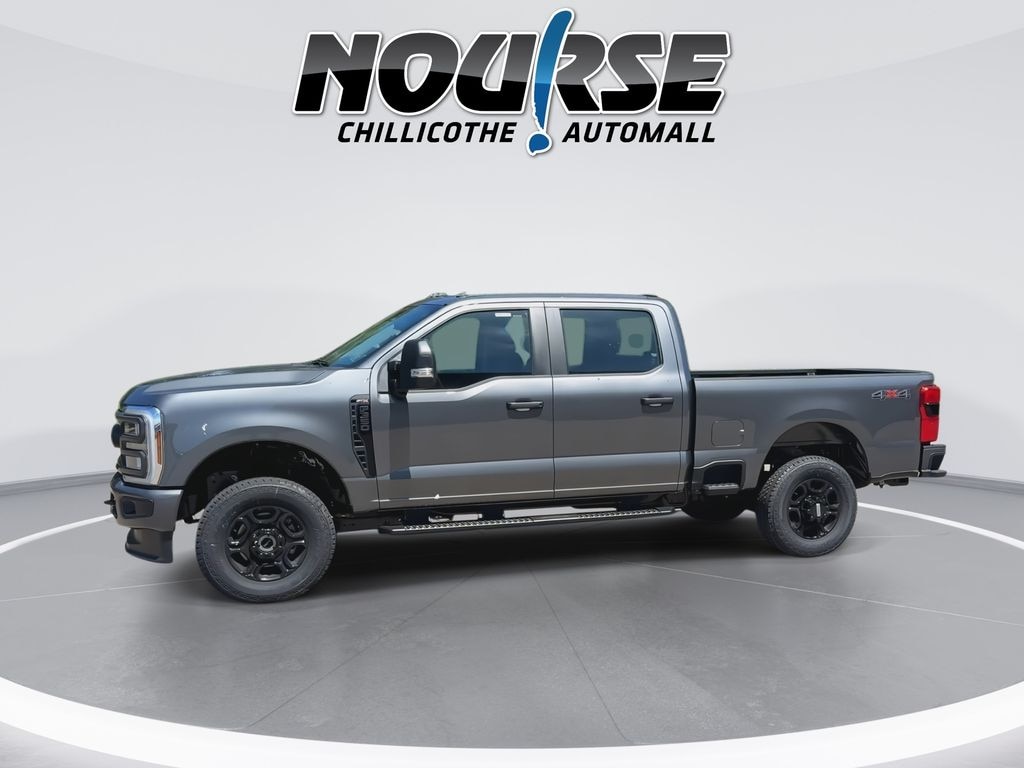 New 2026 Ford F-350 XL Truck Crew Cab