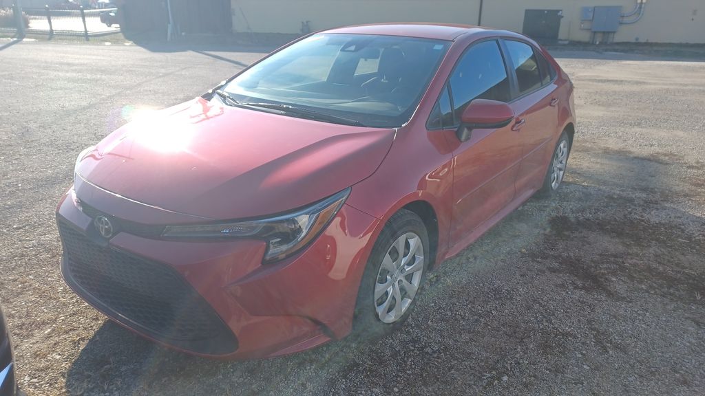 2021 Toyota Corolla LE's photo