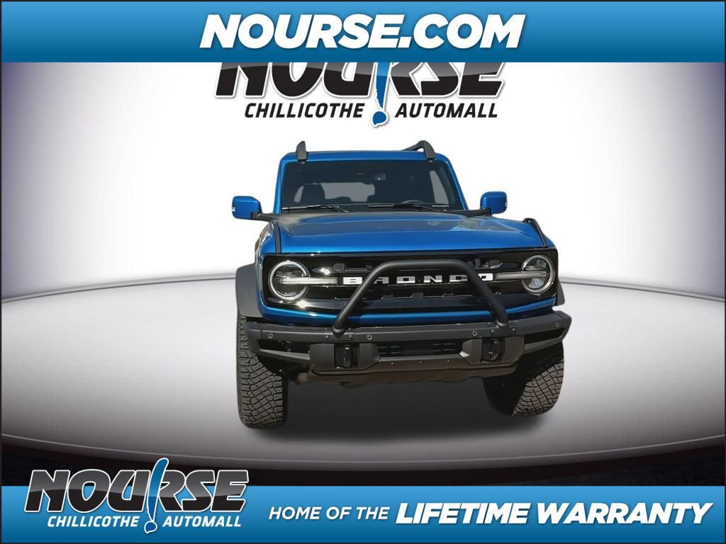 2024 Ford Bronco Outer Banks photo 2