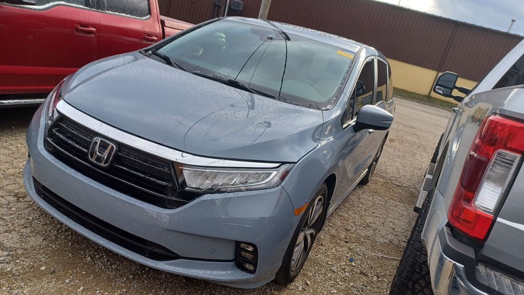 2023 Honda Odyssey Touring's photo