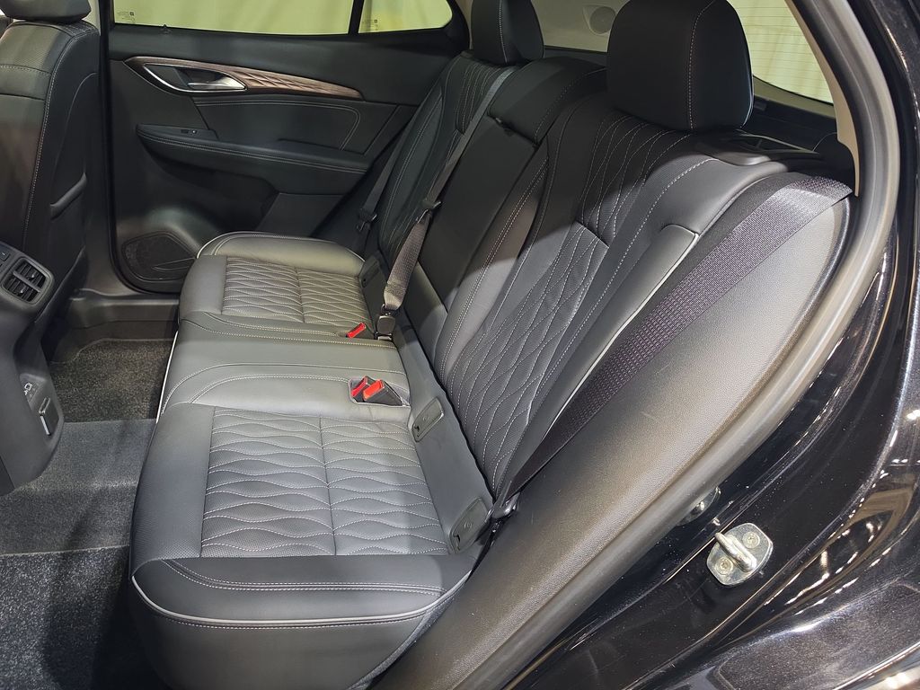 2021 Buick Envision Avenir - Photo 25