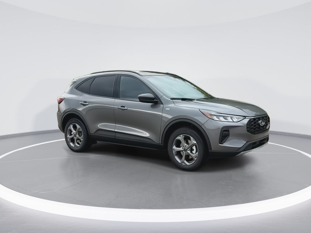 2026 Ford Escape ST-Line photo 2
