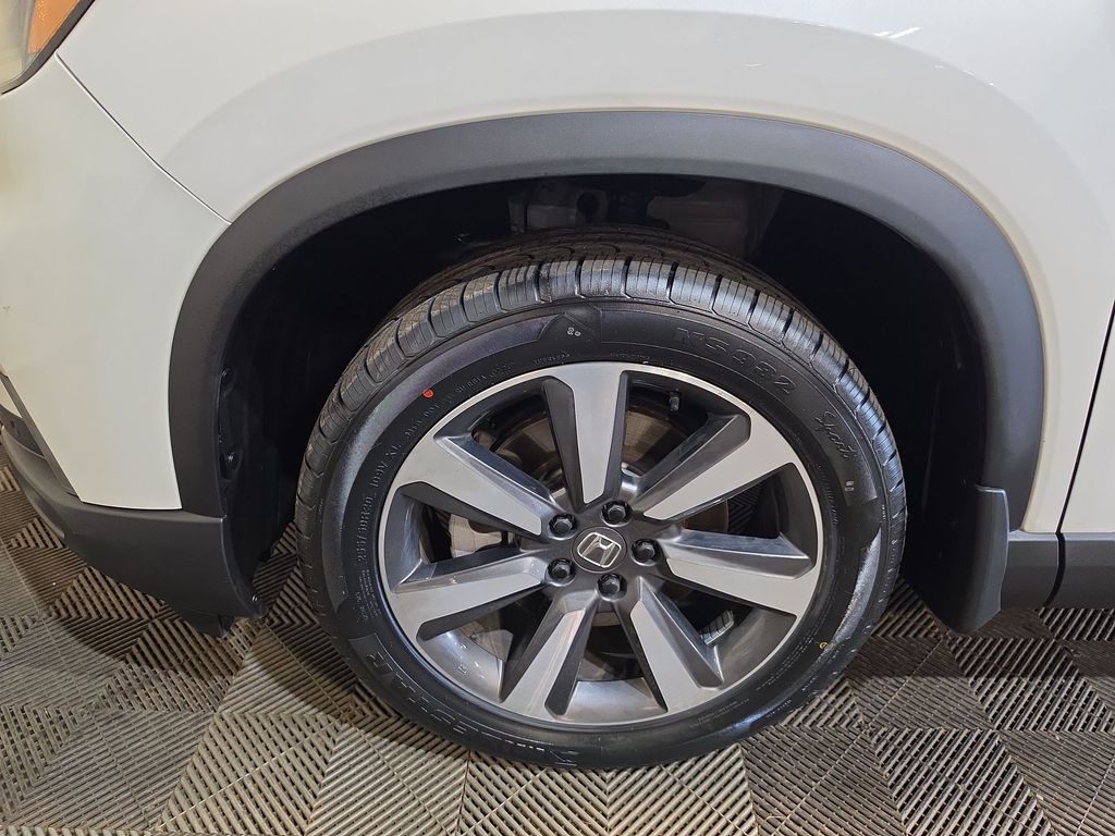2024 Honda Pilot Touring - Photo 19