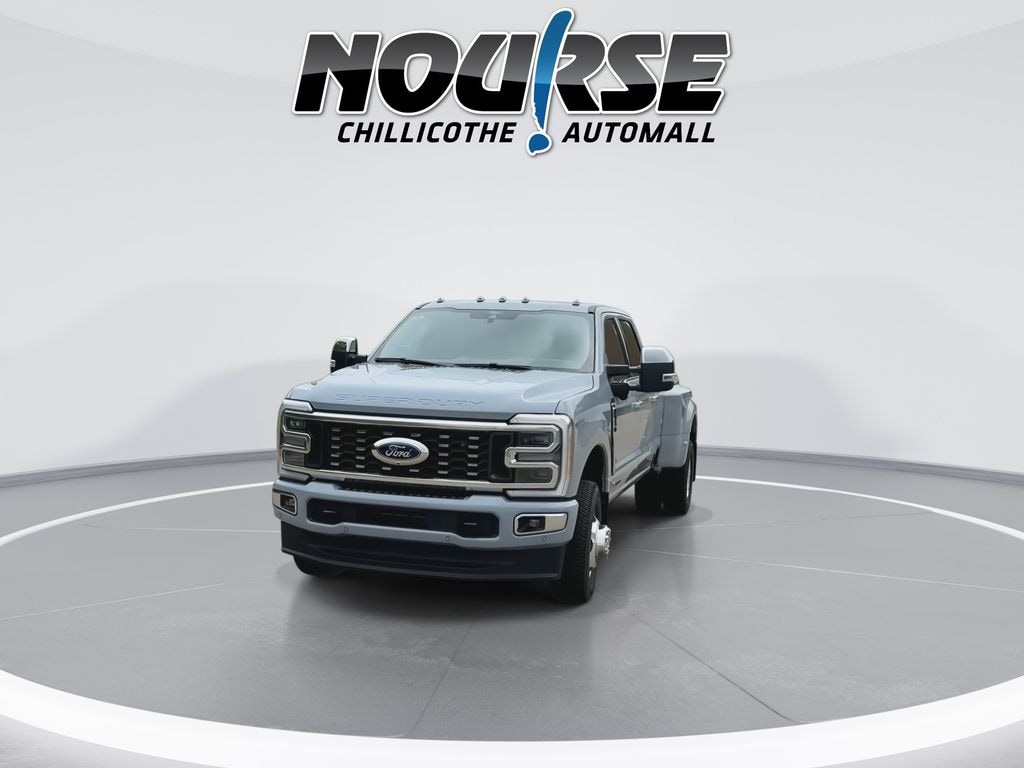 New 2026 Ford F-350 Platinum Truck Crew Cab