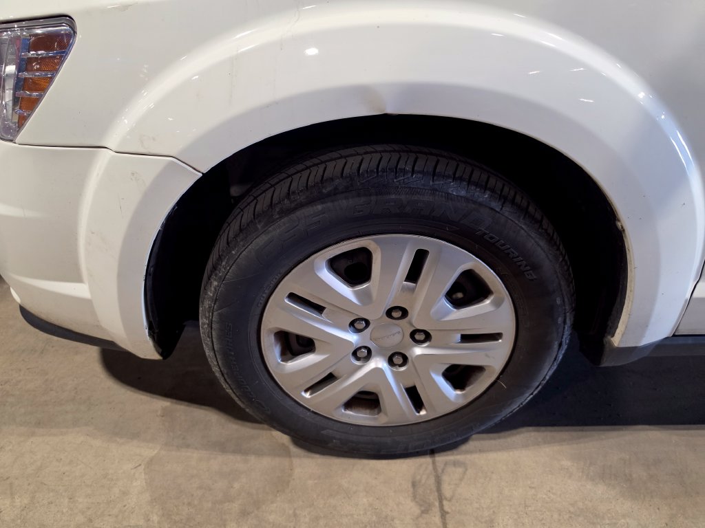Used 2018 Dodge Journey SE SUV