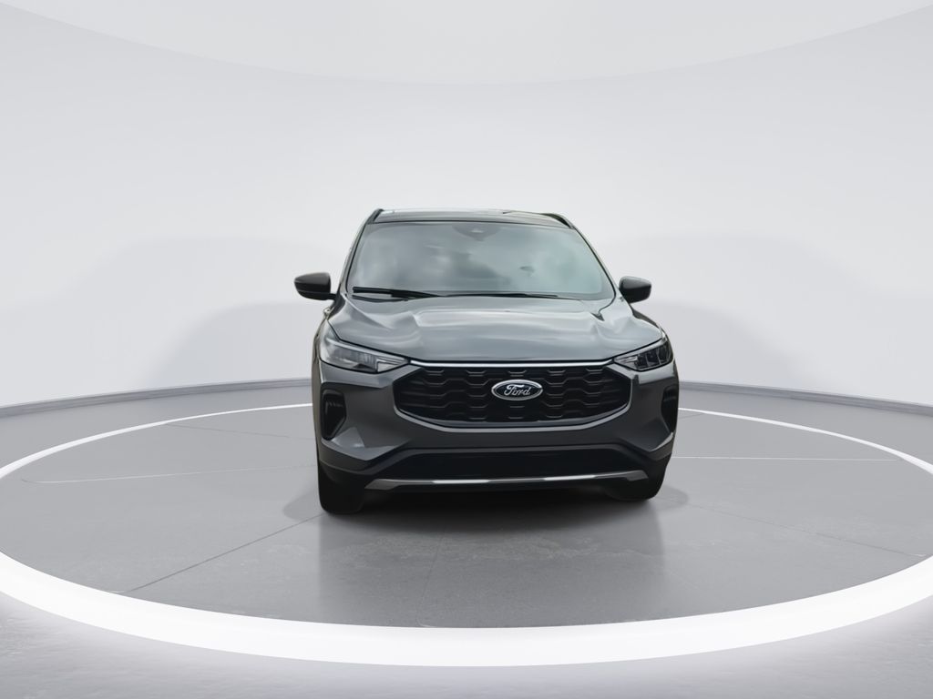 2026 Ford Escape ST-Line photo 3