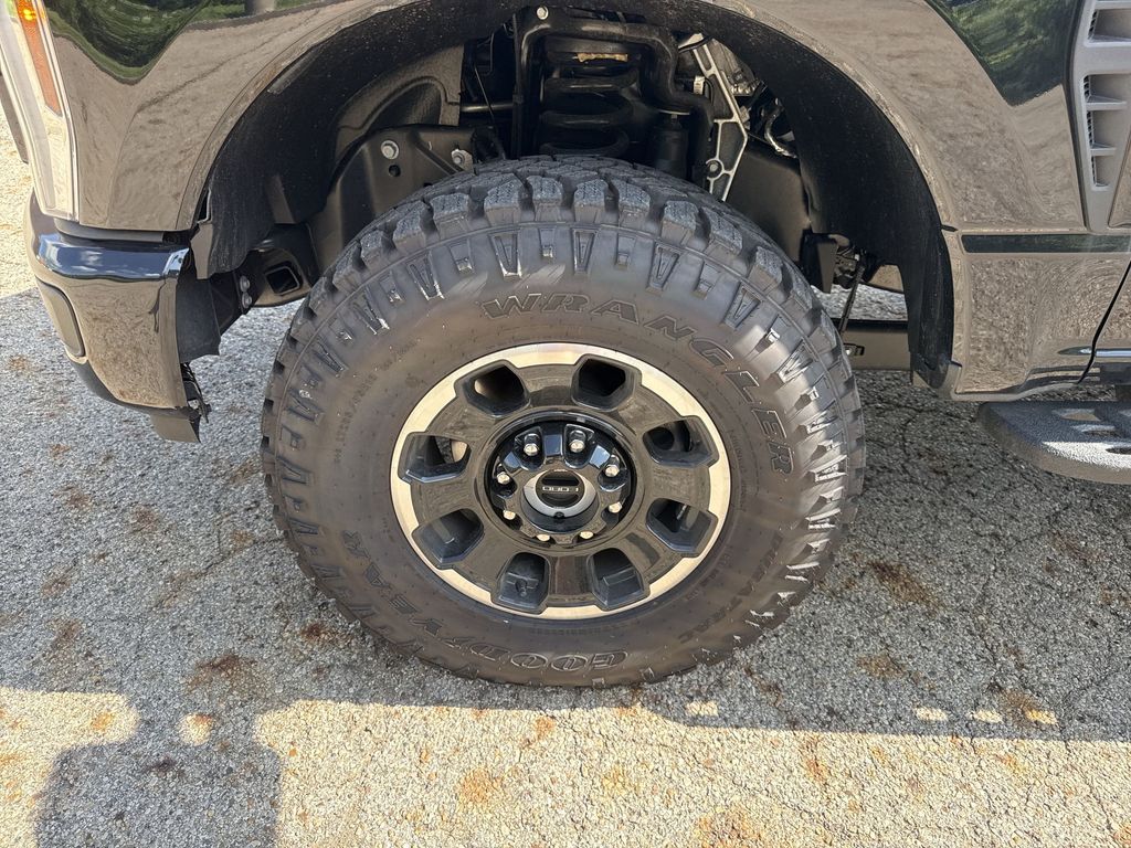 2026 Ford F-350 Super Duty Platinum - Photo 19