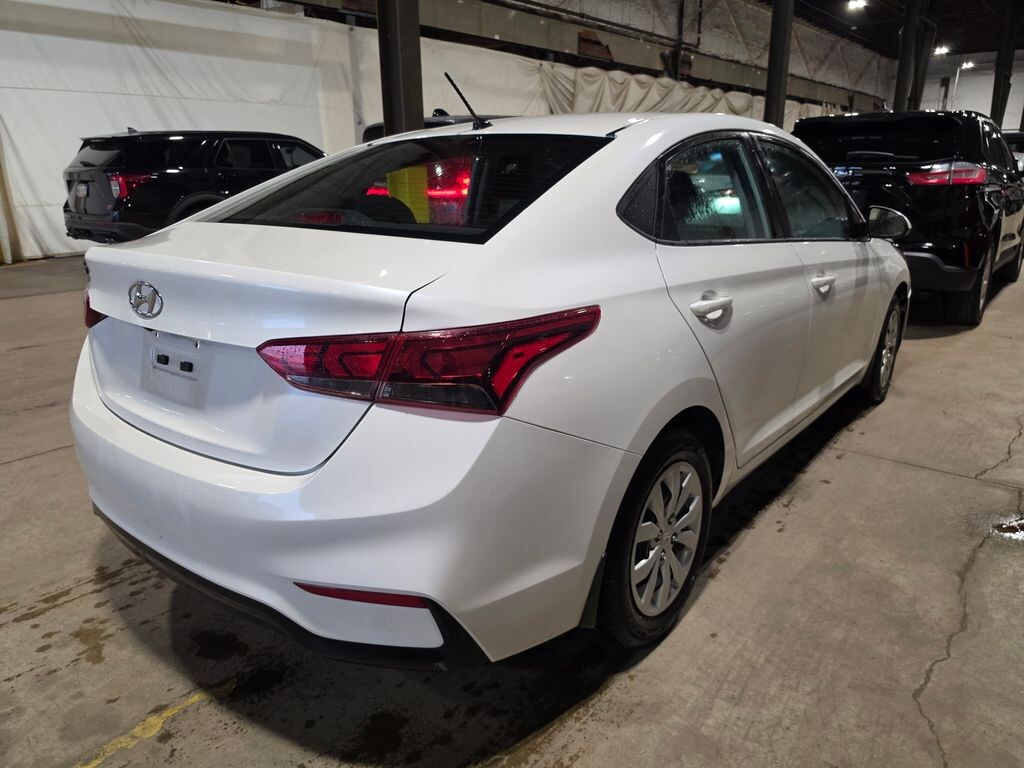 Used 2022 Hyundai Accent SE Sedan