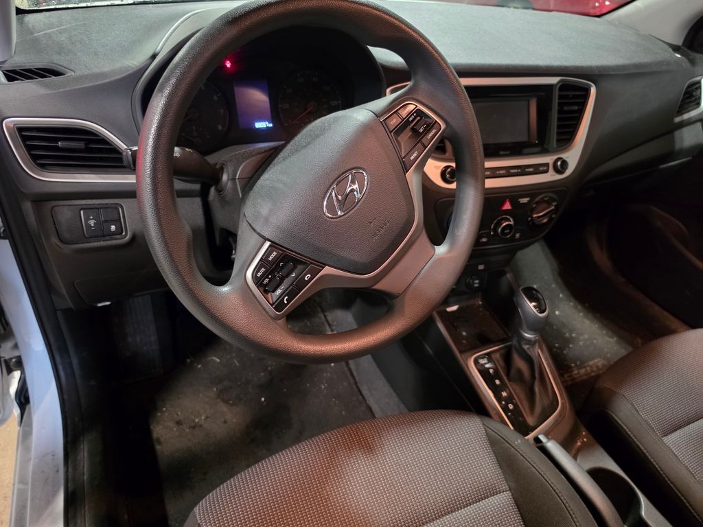 Used 2022 Hyundai Accent SE Sedan