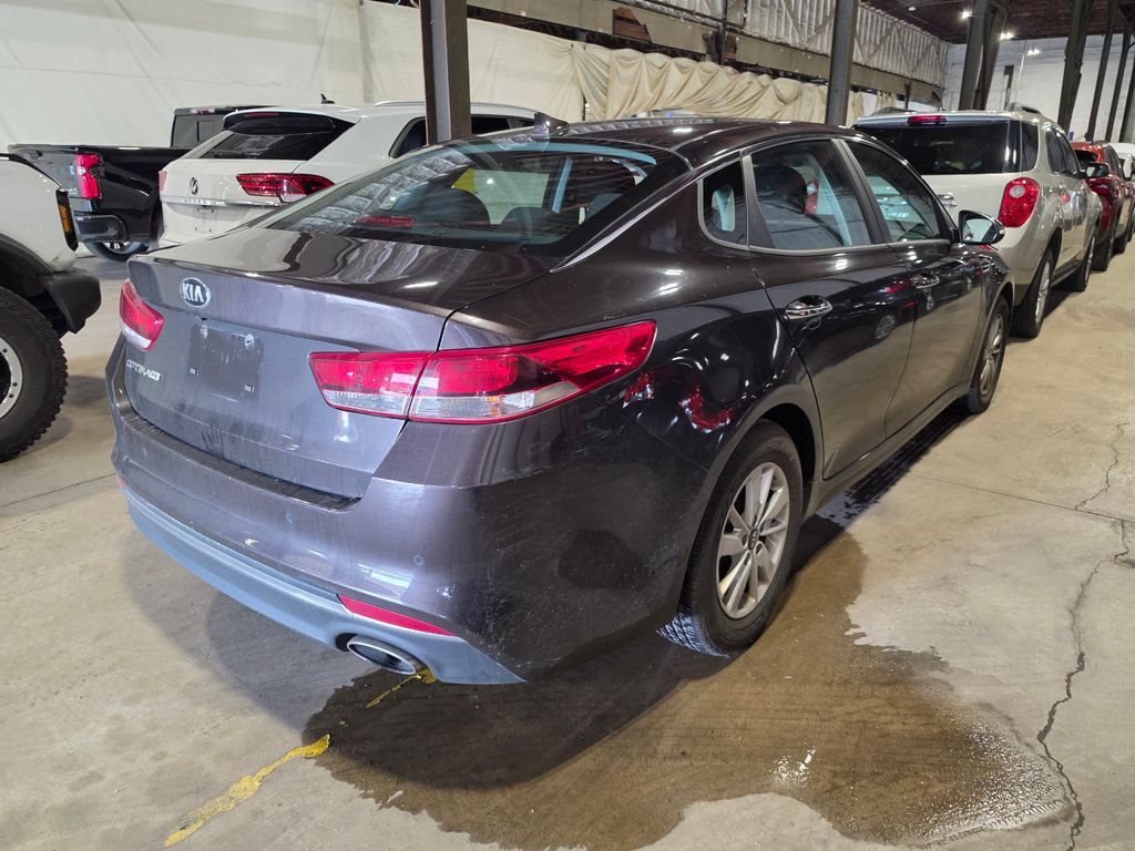 Used 2018 Kia Optima LX with VIN KNAGT4L32J5235066 for sale in Chillicothe, OH