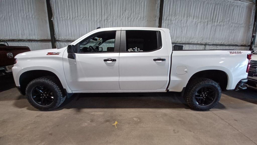 2021 Chevrolet Silverado 1500 LT Trail Boss photo 2