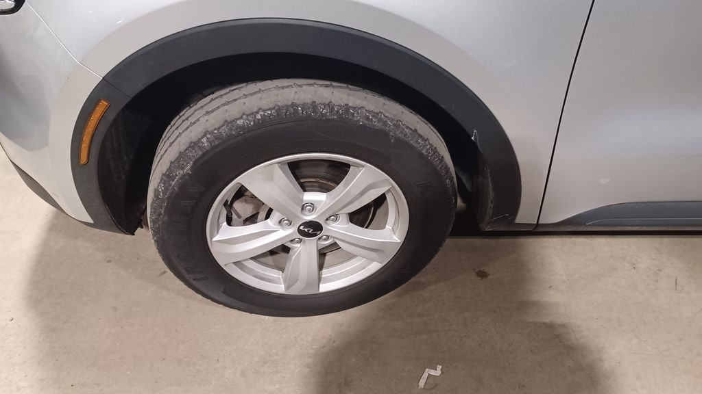 Used 2022 Kia Sorento LX SUV