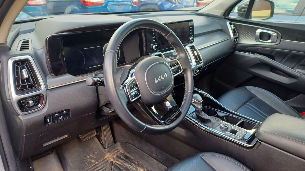 2023 Kia Sorento SX photo 4