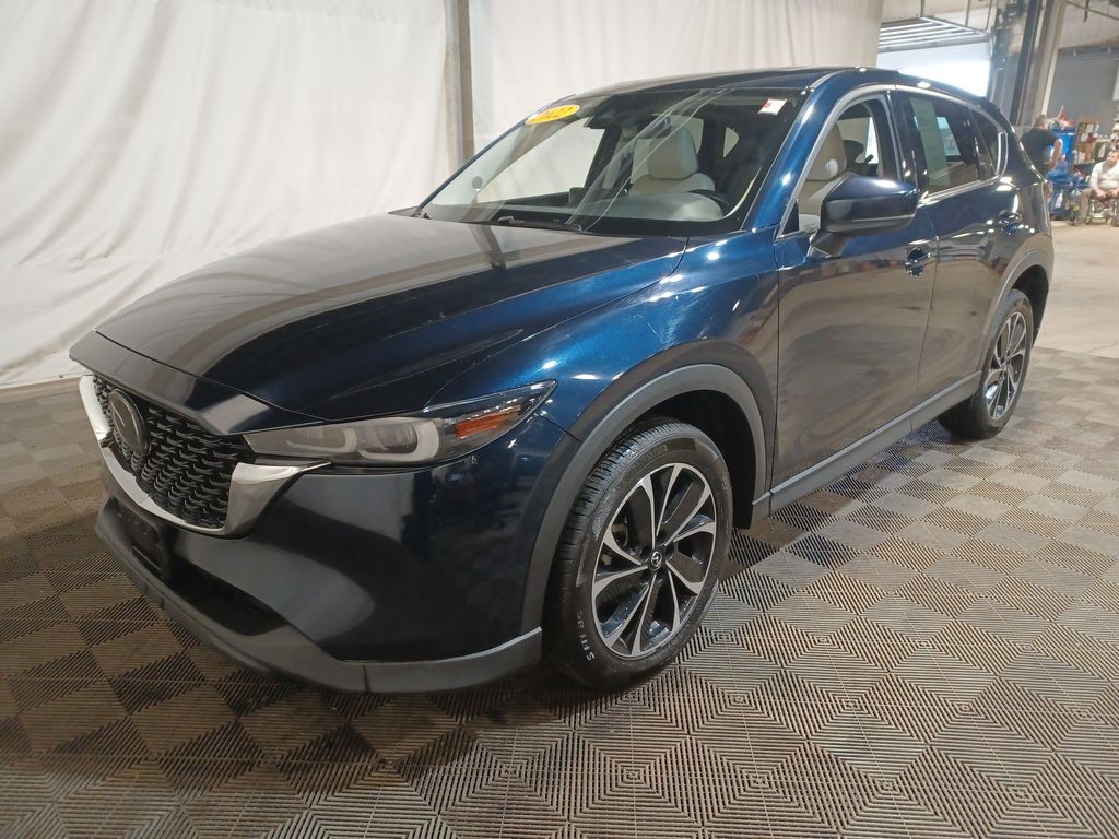 2022 Mazda CX-5 S Premium package