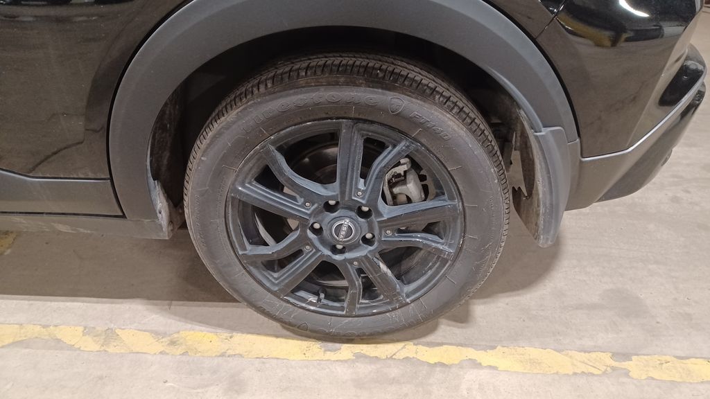 2024 Nissan Kicks SV photo 4