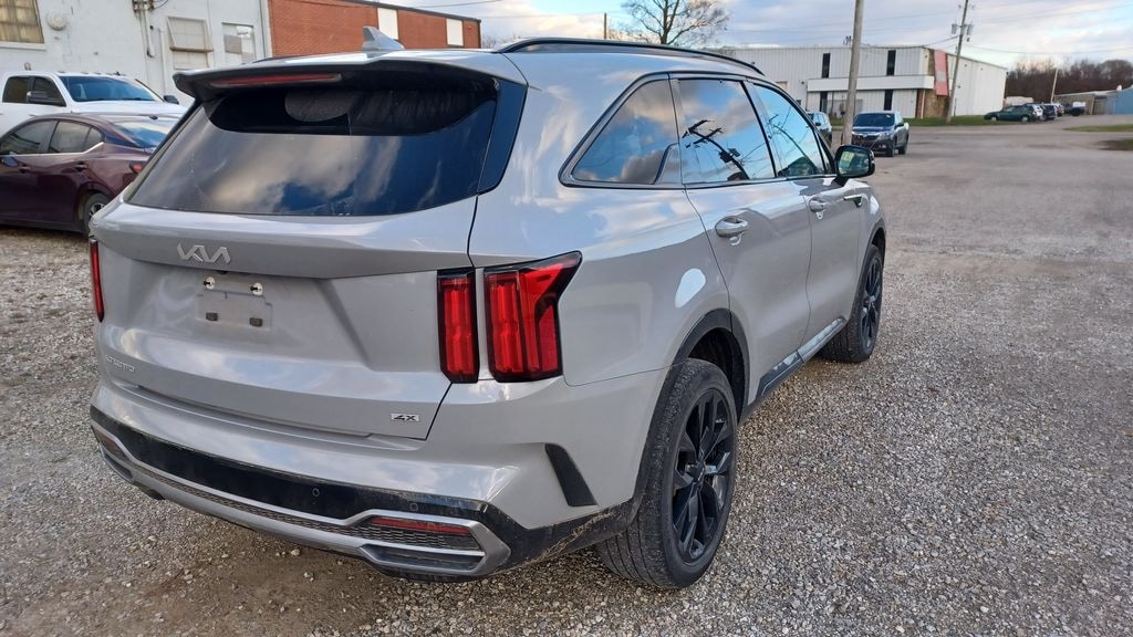 Used 2023 Kia Sorento SX SUV