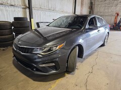 2019 Kia Optima LX Sedan 5XXGT4L33KG279528
