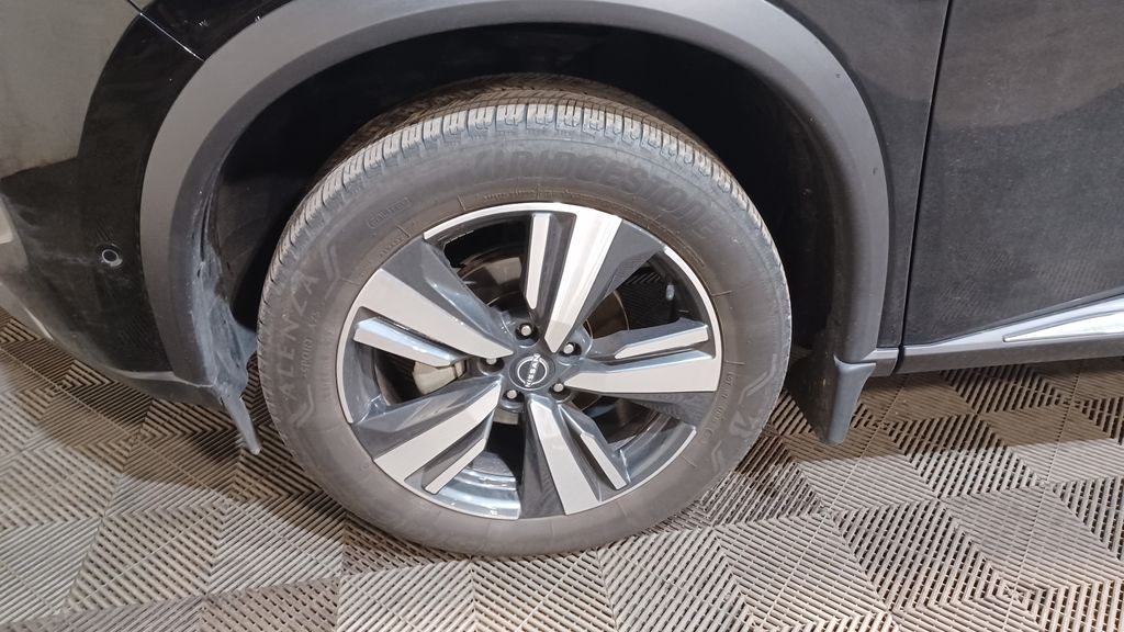 2023 Nissan Rogue SL photo 3