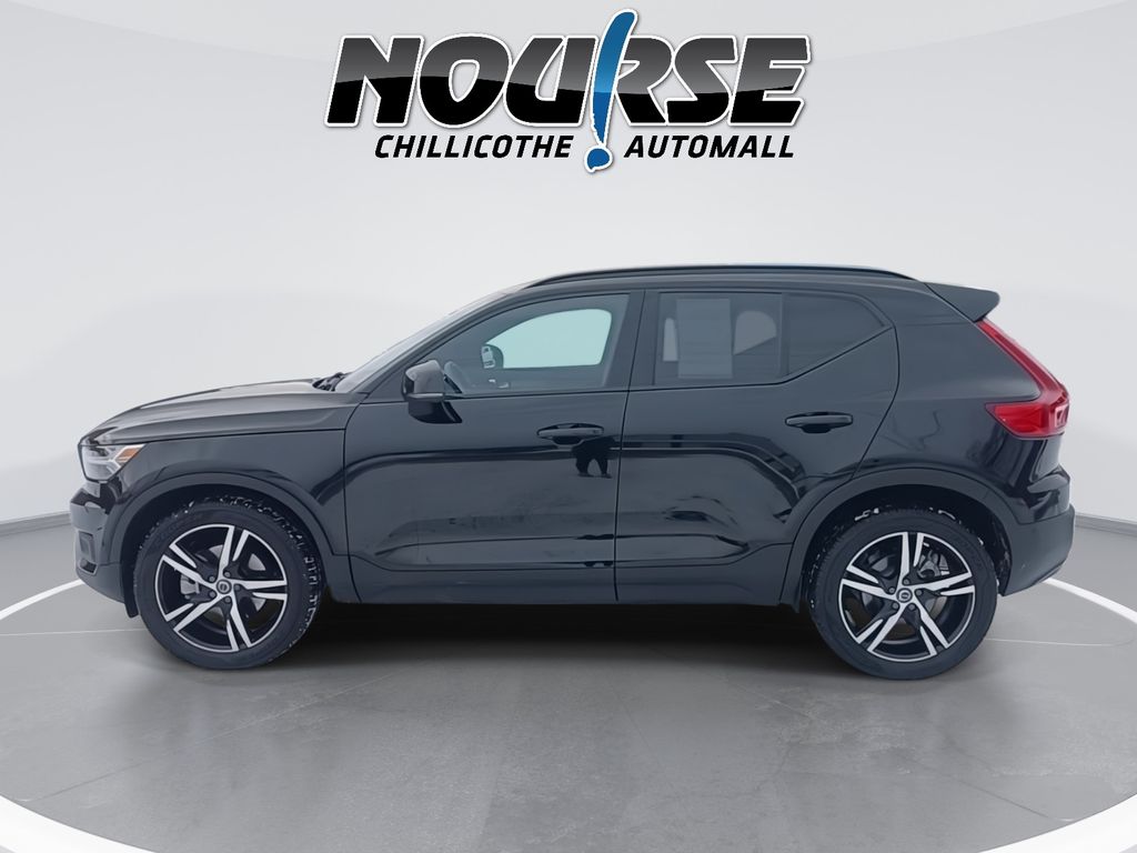 2022 Volvo XC40 R-Design - Photo 5