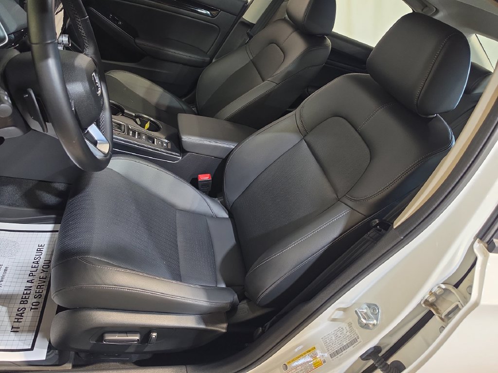 2024 Honda Civic Touring - Photo 13