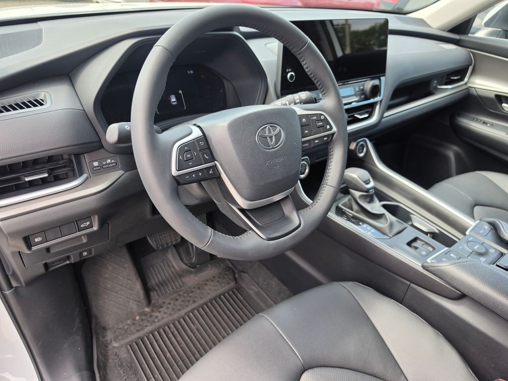 Used 2026 Toyota Grand Highlander XLE SUV