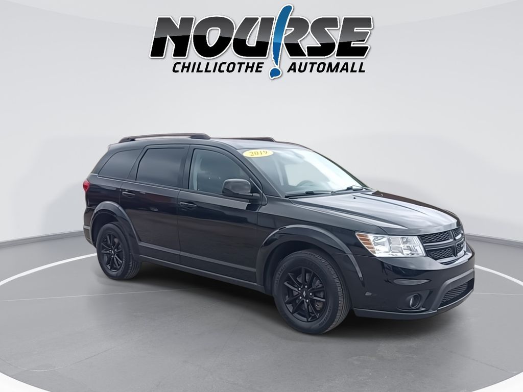 Used 2019 Dodge Journey SE with VIN 3C4PDCBB6KT845556 for sale in Chillicothe, OH