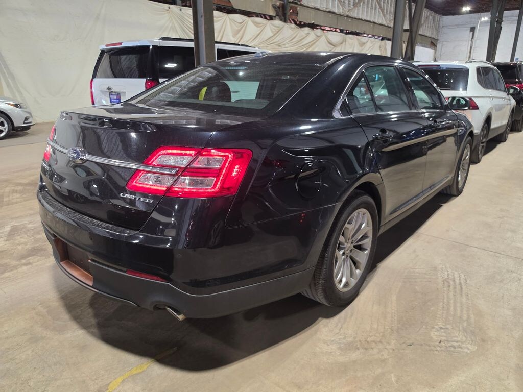 Used 2018 Ford Taurus Limited Sedan