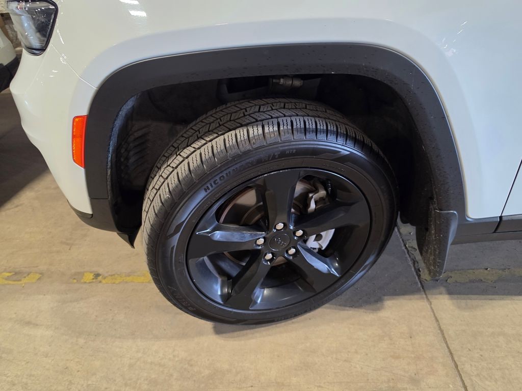 Used 2024 Jeep Grand Cherokee L Altitude SUV