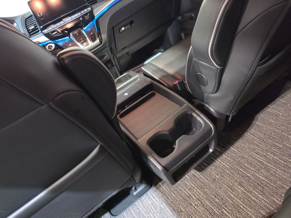 2025 Honda Odyssey Touring - Photo 22