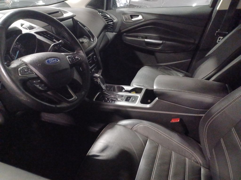 2018 Ford Escape SEL photo 3